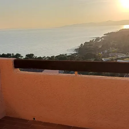 Tous A La Piscine Au Belvedere Vue Villa Saint-Raphaël