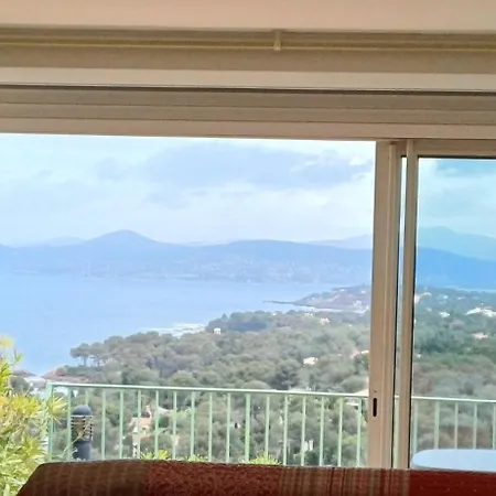 Tous A La Piscine Au Belvedere Vue וילה Saint-Raphaël