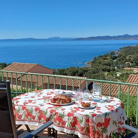 Villa Tous à La Piscine Au Belvedere Vue Saint-Raphaël