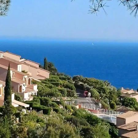 빌라 Tous A La Piscine Au Belvedere Vue Saint-Raphaël