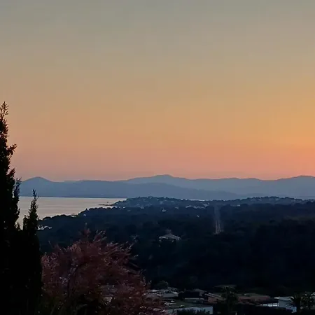 Tous A La Piscine Au Belvedere Vue * Saint-Raphaël