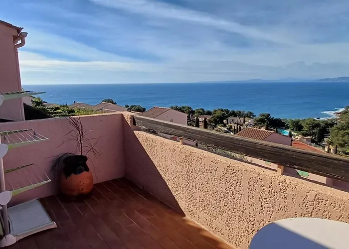 Le Belvedere Superbe Vue فيلة Saint-Raphaël